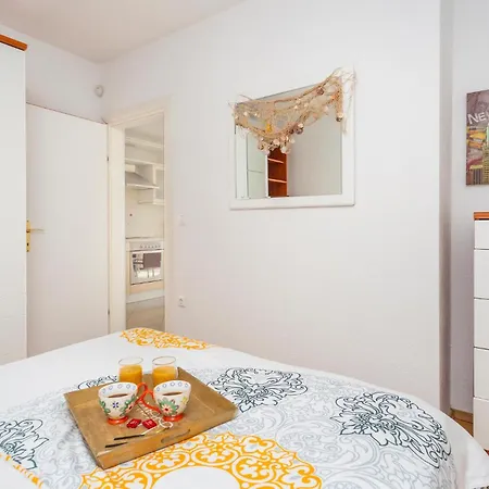 Apartment 1 Bedroom Cozy In Icici